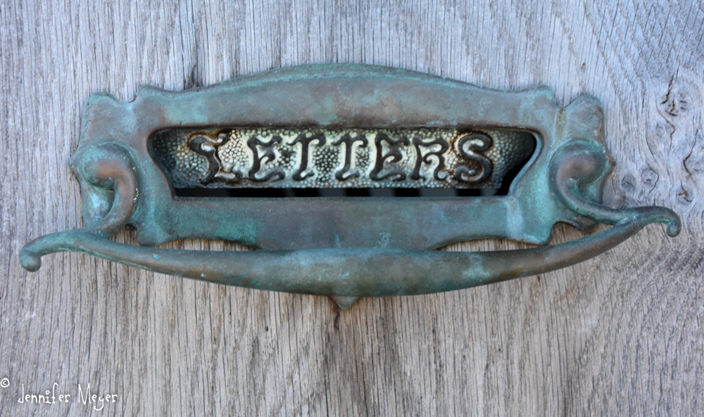 And a very cool mail slot.