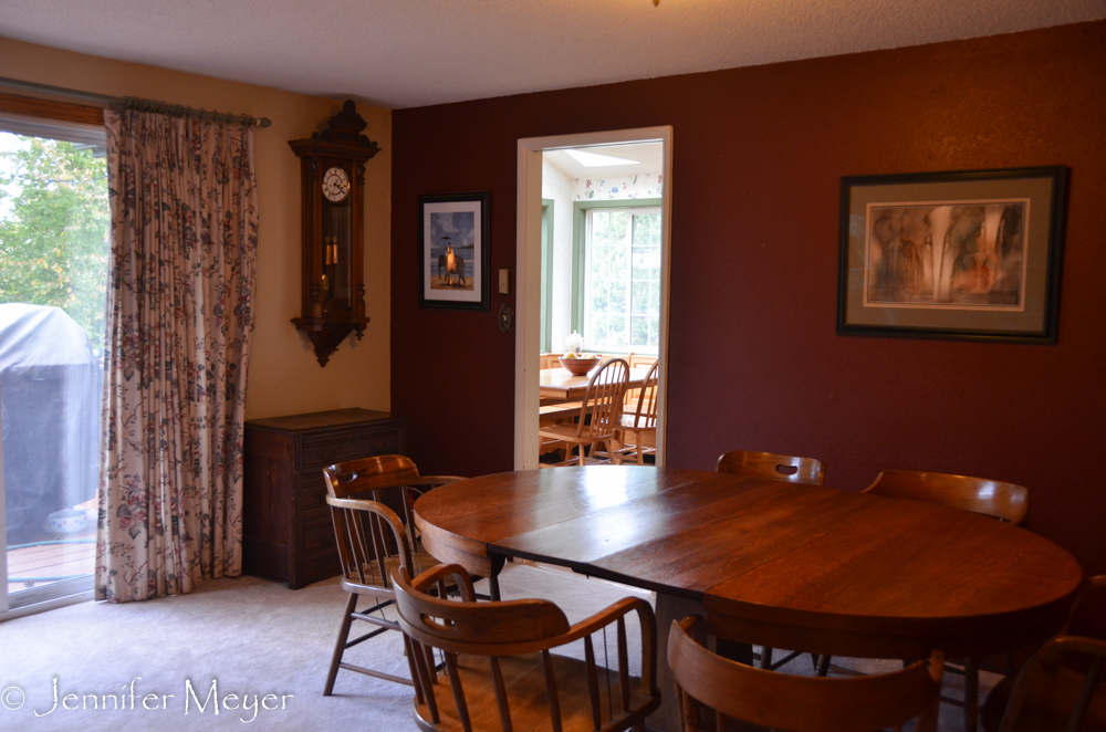 The dining room...