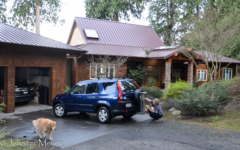 Back at Claire and Marsha's, we cleaned the CRV. I vacuumed years of pretzles and dog hair out of her.