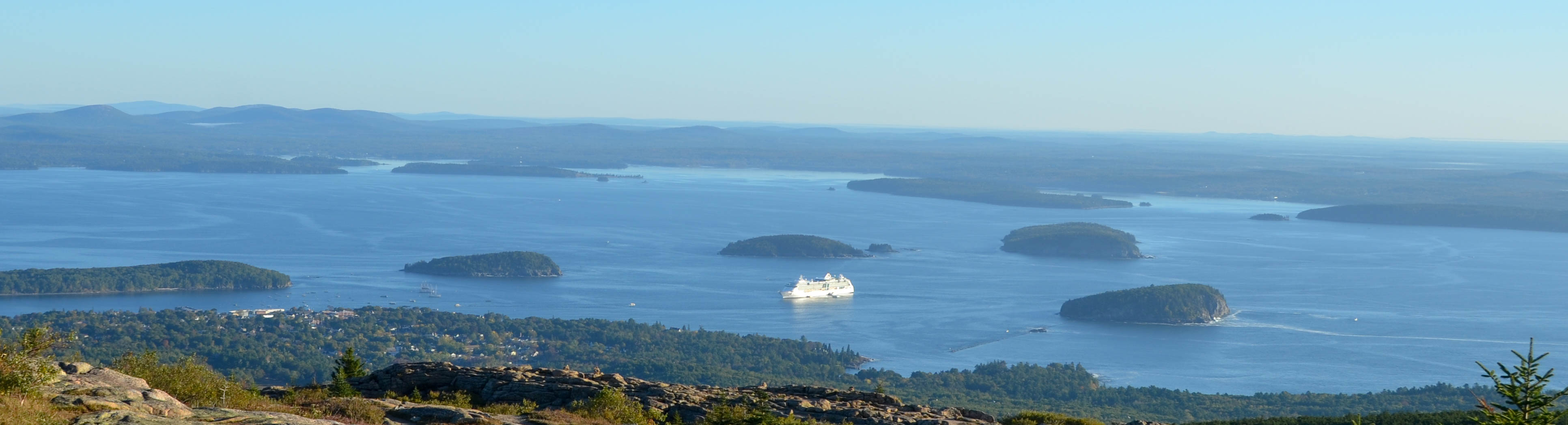 360 degree view of water and islands.