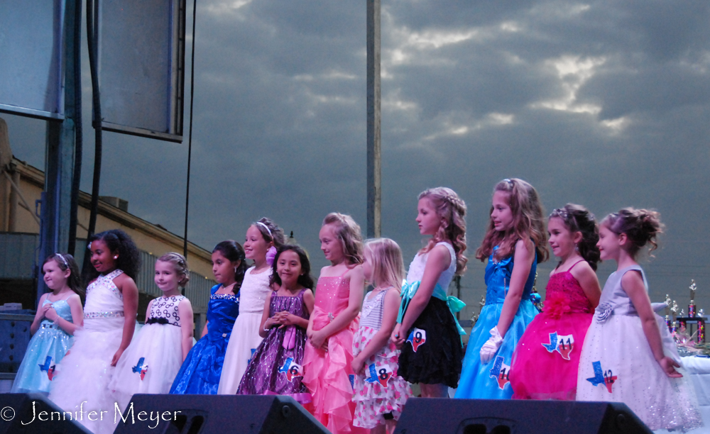 The Little Miss Bluebonnet contestants.