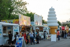 We had dinner in the food strip.