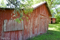 With a cool barn in back.