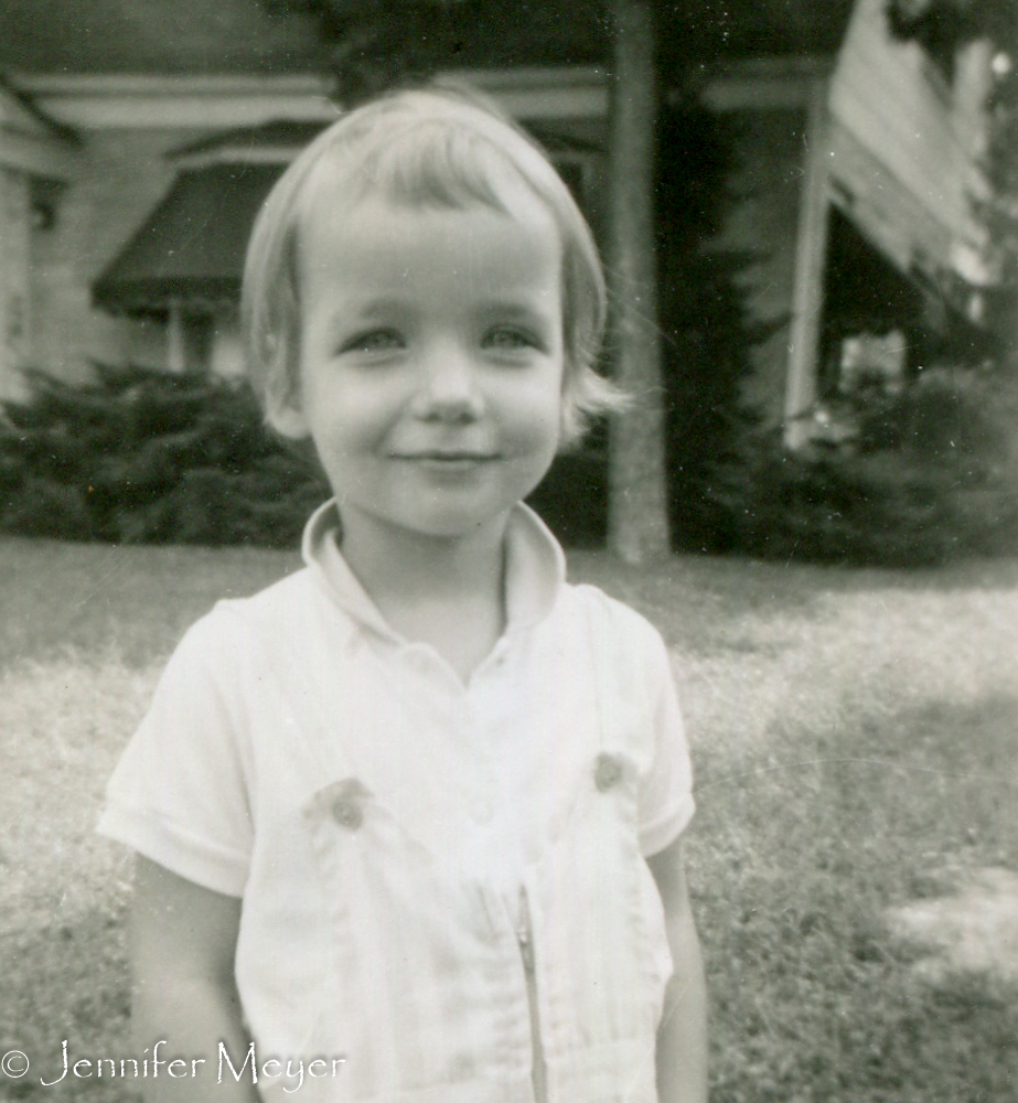 The original pixie cut. I didn't seem to mind short bangs then.