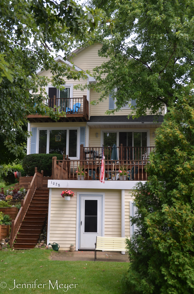 We saw lots of cute houses.