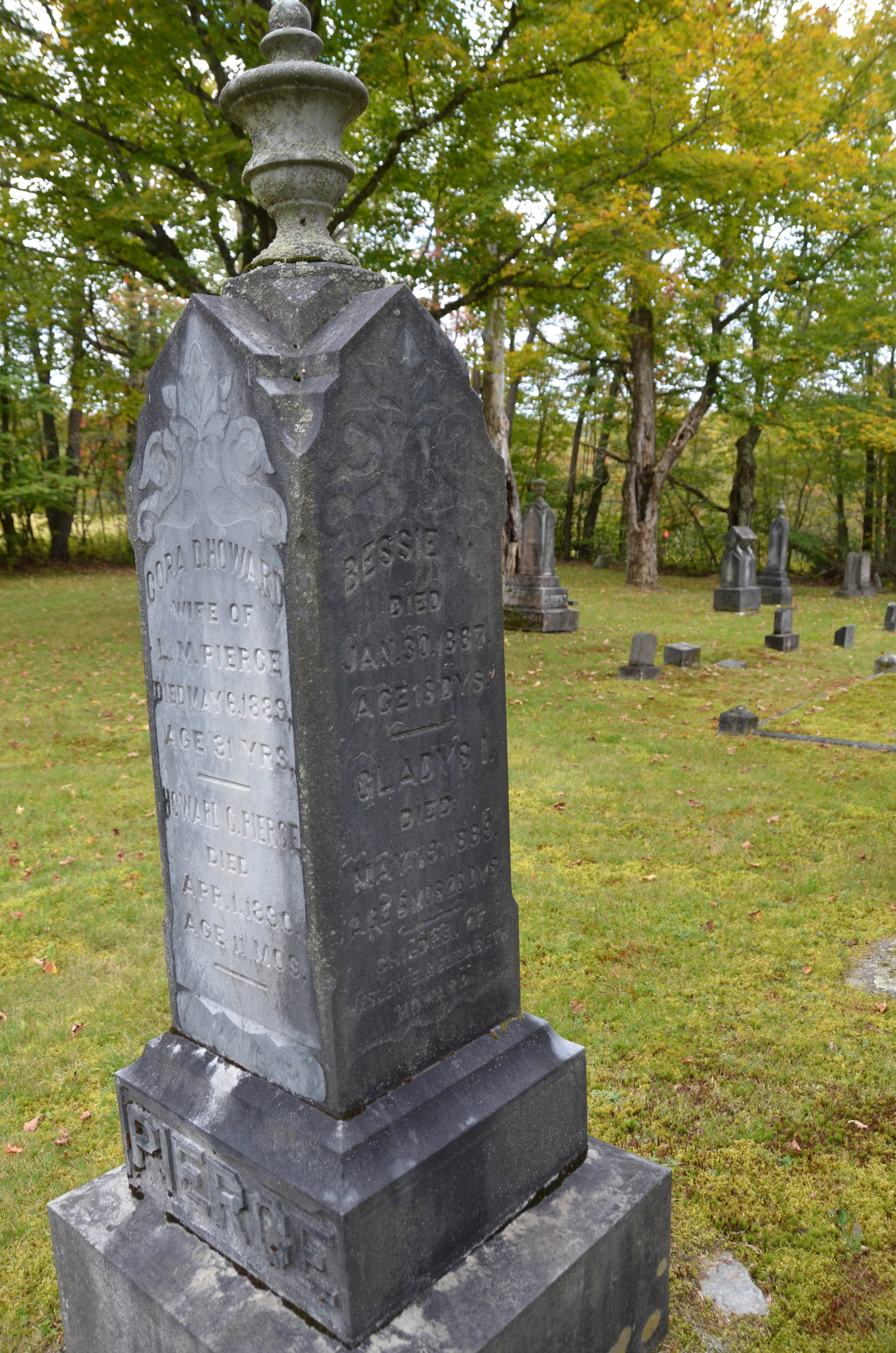 Driving back to Bessie, we pulled over to explore this cemetery.