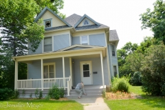 I knew Barbara from high school in Tallahassee, but now she teaches physics at Grinnell College.