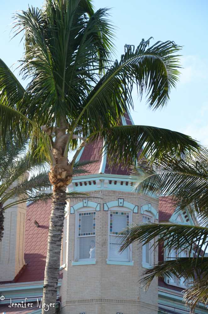 I'd love that turret room.