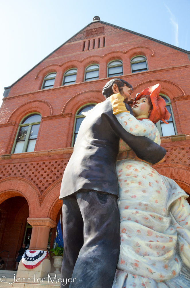 Well-known dancing couple downtown.