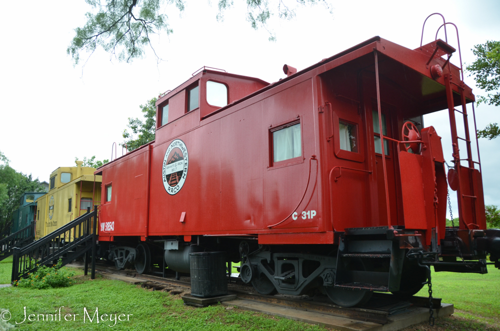 Beth and Don had stayed in the red one.