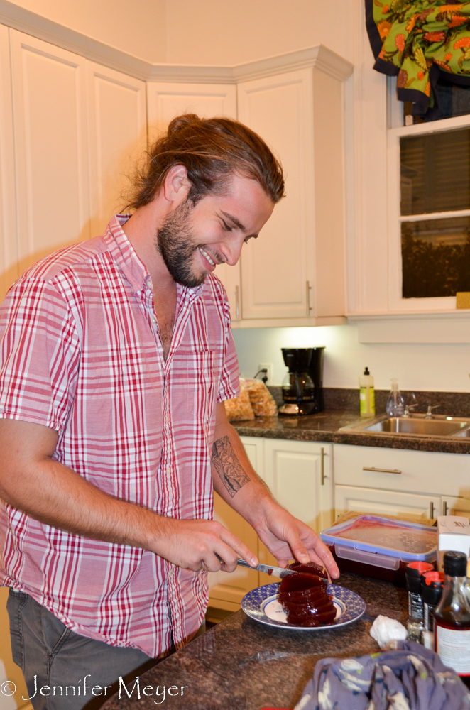 Scott carved the canned cranberry sauce.