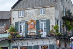 I love the old buildings in this district.