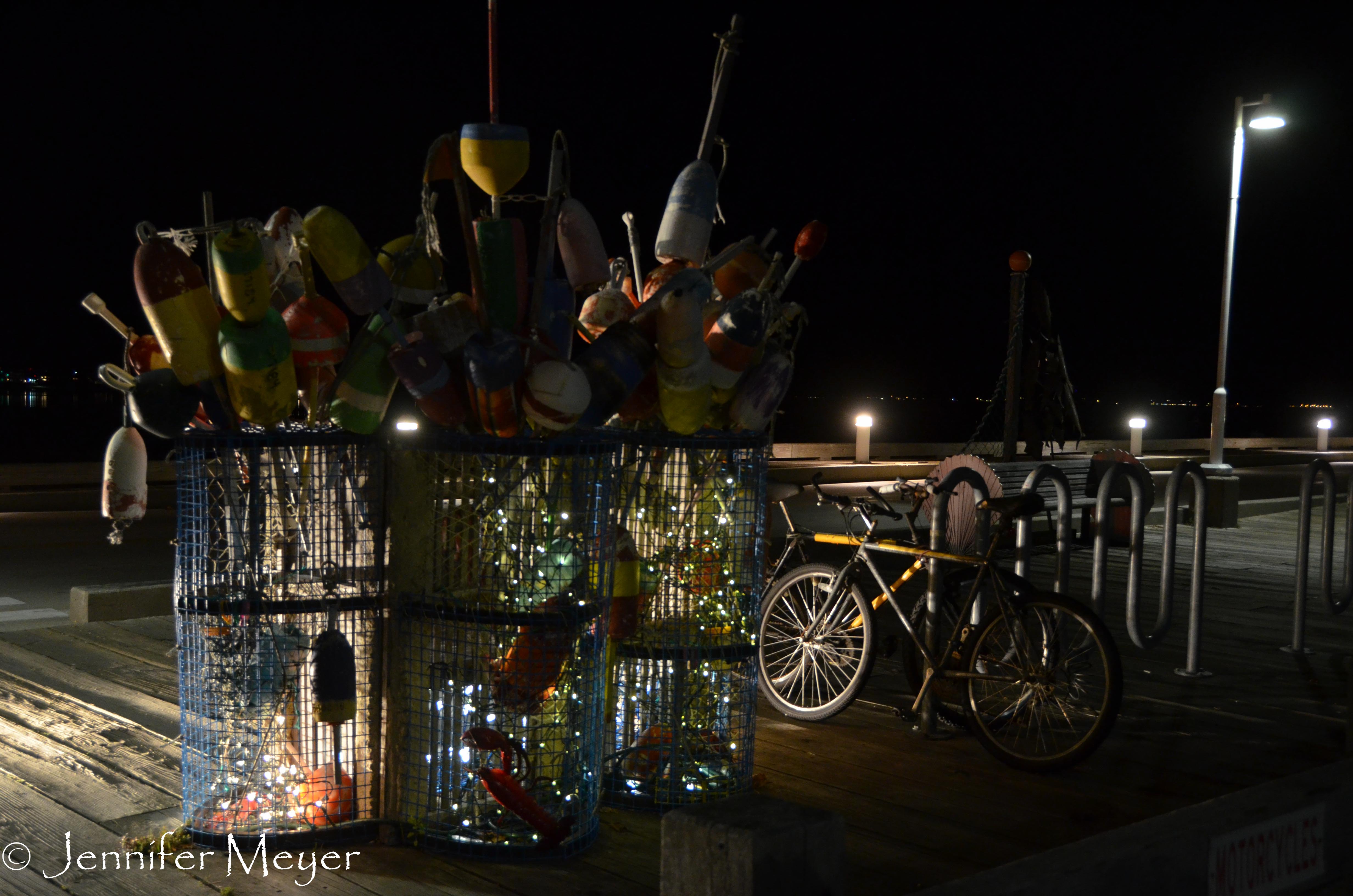 After the show, we walked on the pier.