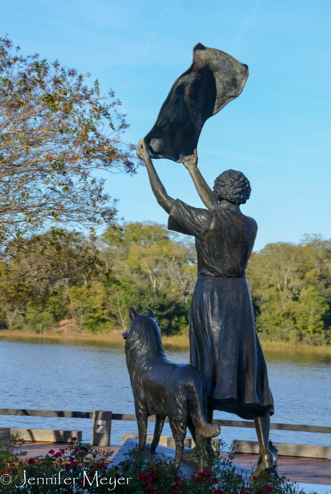 Statue of Florence Martus, who greeted every incoming ship to Savannah between 1887 and 1931.