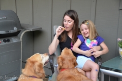 Kendra taunts the girls with a cookie.