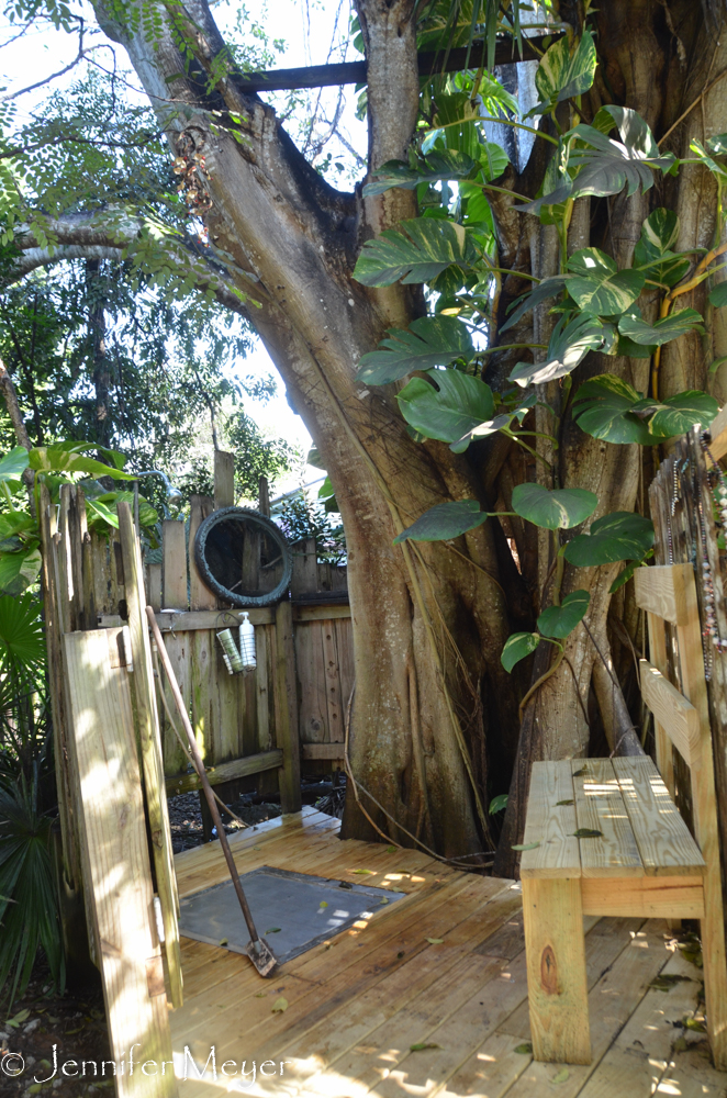 We absolutely loved this great outdoor shower.