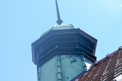 As well as a mercury rectifier for charging one of the first electric cars.