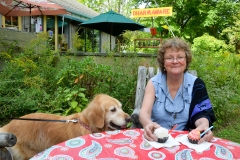 We stopped for cupcakes.