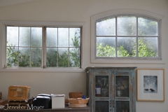 What a peaceful, gorgeous place to live and work.