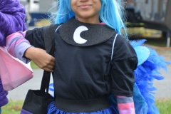 And blue girl.